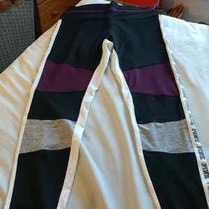 PINK yoga ultimate workout leggings